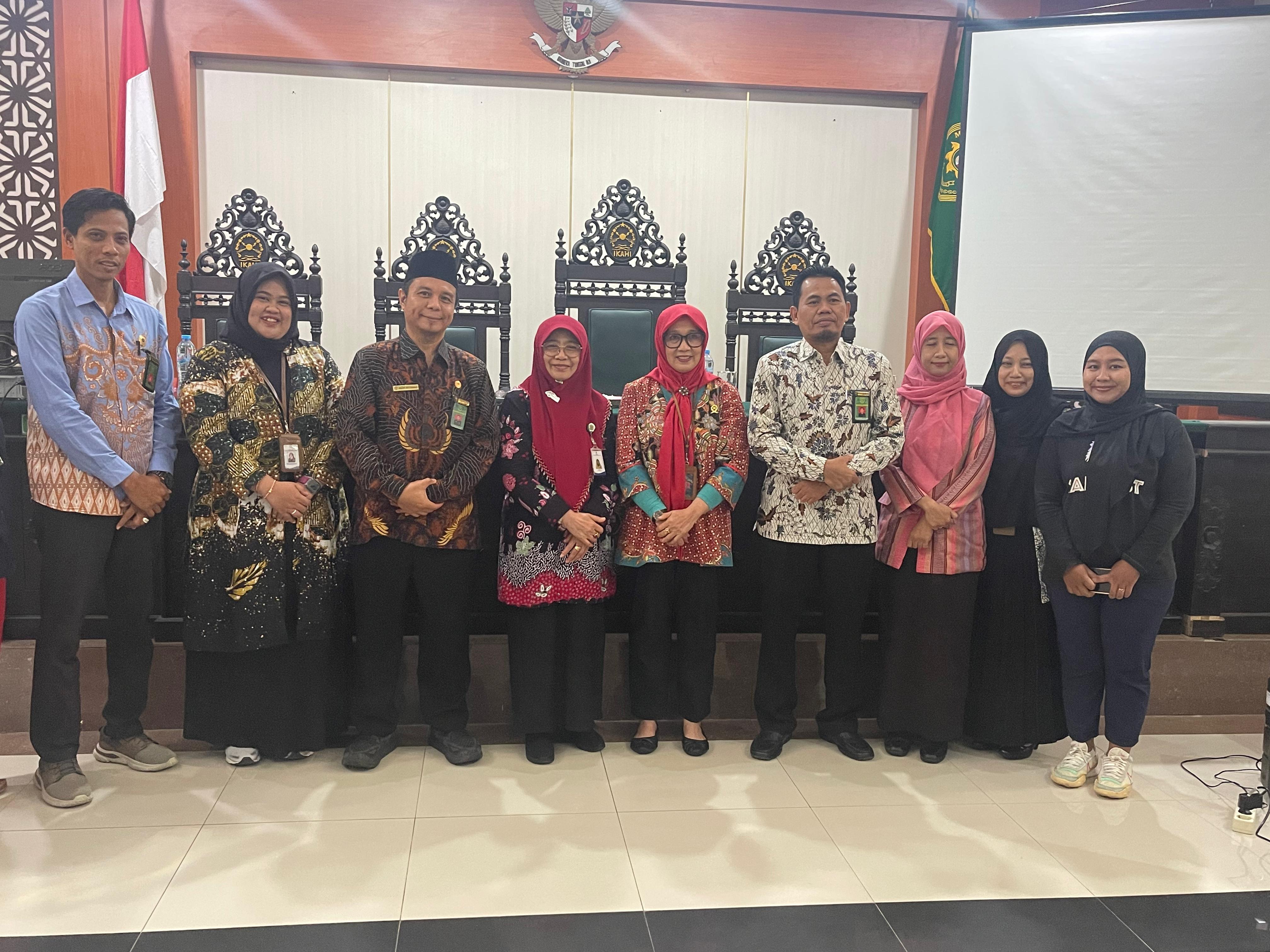 UT Surabaya Gelar Sosialisasi dan Layanan Informasi Pendidikan di Pengadilan Agama Kelas 1A Bangkalan